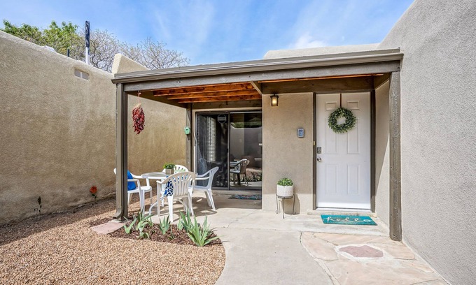 Northeast Heights Maison | Retro Condo in the North East Heights, 2bd/1ba, garage, Pet friendly