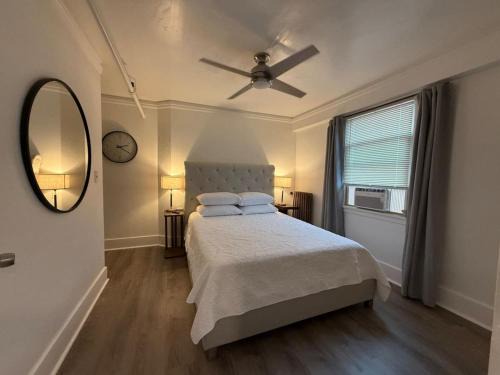 Downtown Klamath Falls Appartement | Retro Haven in 1930s Gem 312