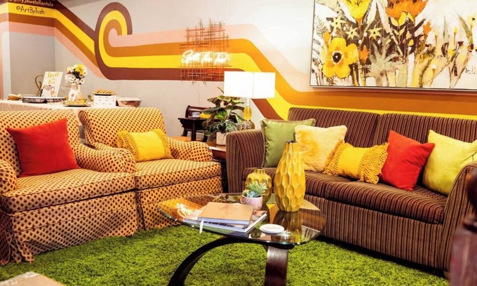 Downtown Baltimore Maison | Retro-inspired Content House in Patterson Park