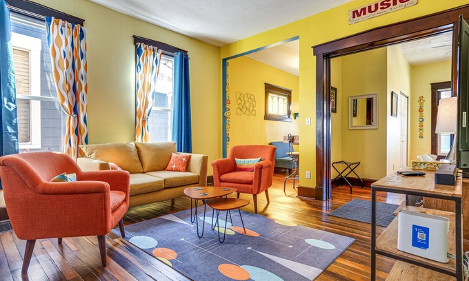 Fountain Square Maison | Retro-Inspired Indy Home: Walk to Fountain Square!