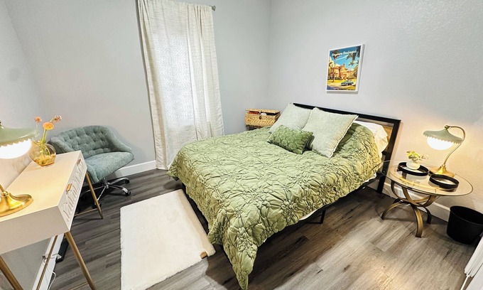 Tampa Appartement | Retro Modern Apartment central to Vibrant Tampa
