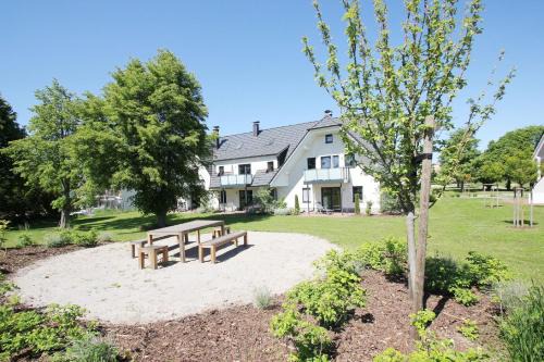 Lobbe Appartement | Rex Rugia FeWo12-7 mit Schwimmbadnutzung im AHOI-Sellin