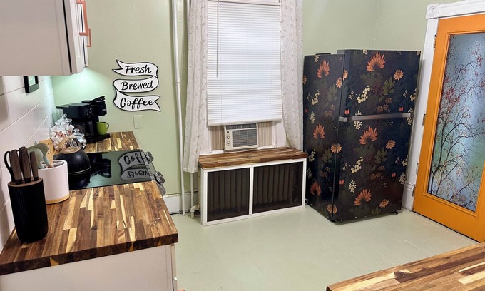 Old Southwest Appartement | Reynard's Bliss - Historic Roanoke Apt Near Carilion & Downtown - Pet Friendly