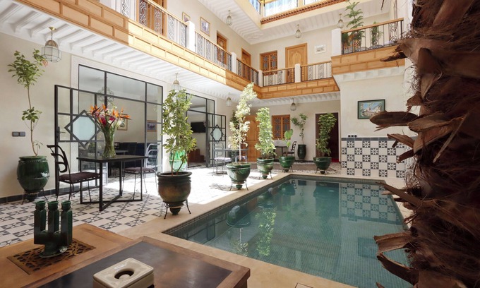 Kbour Chou Maison | Riad Banatti