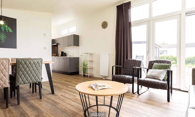 Cromvoirt Chalet De Ski | ✓ Rialto MAX at Résidence de Leuvert ✓ Holiday home for 6 persons ✓ Located near Den Bosch (Noord-Brabant) ✓ Near De IJzeren Man ✓ Book directly through the park