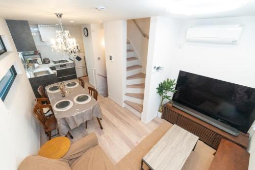 Sumida Maison | RIAUS 新築一軒家貸切 最大6名 family歓迎 空港や観光地直通