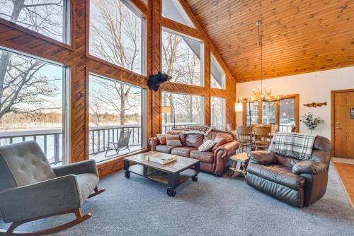 Mikana Maison | Rice Lake Cabin Retreat with Red Cedar Lake Access!