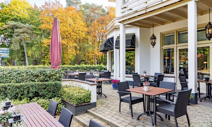 Apeldoorn Hôtel | Ride and Relax with Free Parking and Trail Access Near Julianatoren Amusement