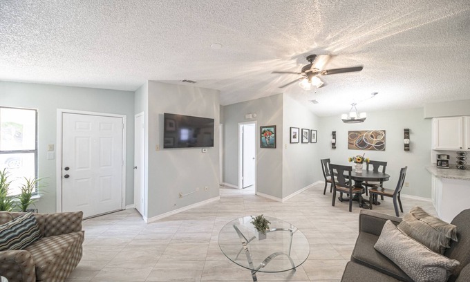 Midland Maison | Right At Home-Midland Northtown Place