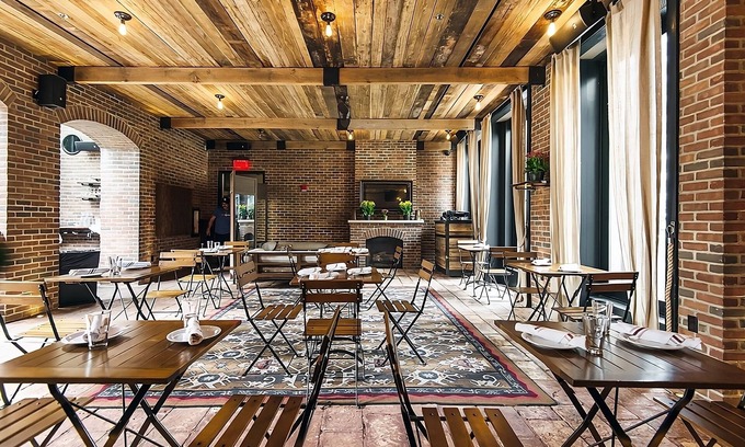 Midtown Hôtel | Right in the Heart of Manhattan! 3 Deluxe Double Queen at Refinery Hotel!