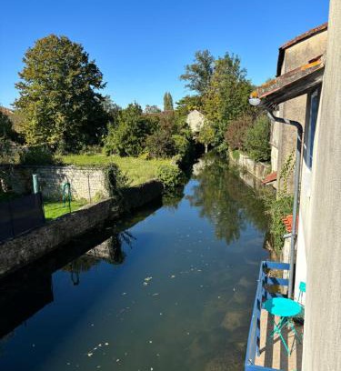 Aigre Maison | Right on the river- 4 bedroom house centre of town