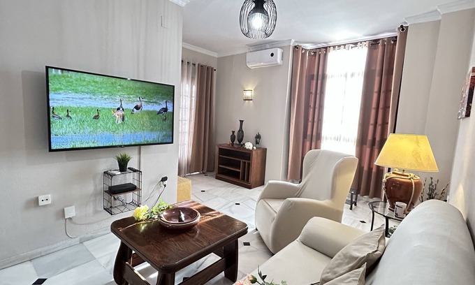 Chipiona Appartement | "rinconcito de Lujo en Chipiona: Apartamento Casa Maribel, Espacioso y Céntrico"
