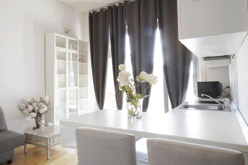 Gioia Appartement | Rio Central M3 Sondrio e Stazione Centrale