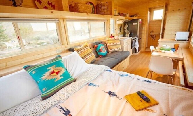 Arroyo Hondo Maison | Rio Tiny Home w Mountain View, Hot Tub, 2 miles to Black Rock Hot Springs
