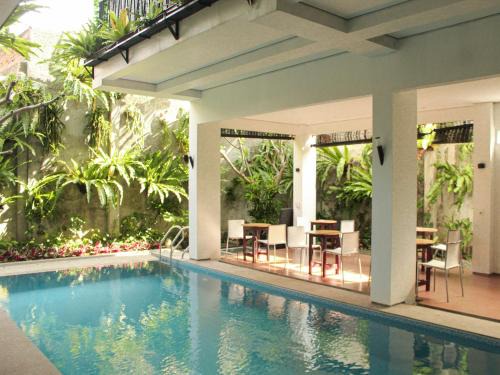 Bogor Timur Auberge | Rion Hostel Bogor