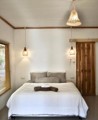 Selong Belanak Maison | Ripbowl Guest House