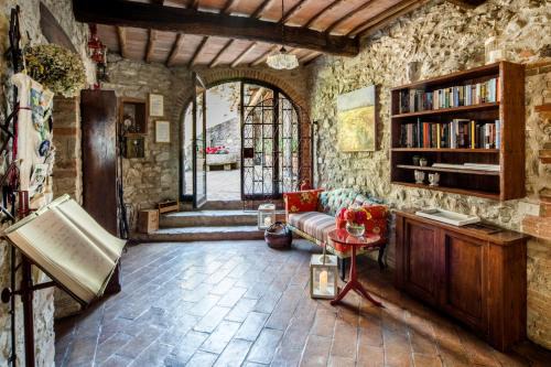 Simignano Maison | Ripostena