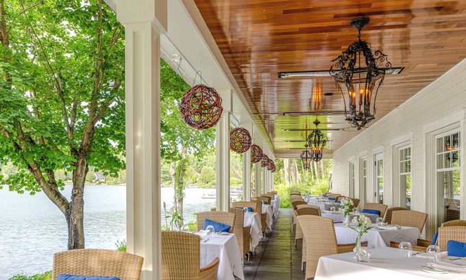 Ayers Cliff Hôtel | Ripplecove Hotel & Spa