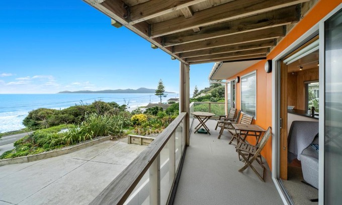 Raumati South Maison | Rippling Waves Lookout - Raumati South Home