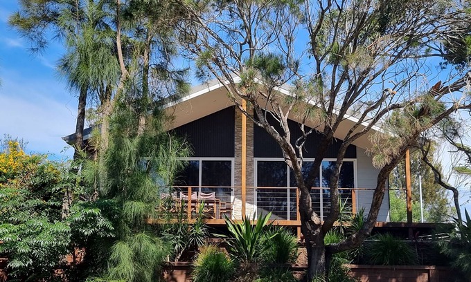 Manyana Maison | Ritchy at Manyana is a newly built, stylish open plan modern beach house