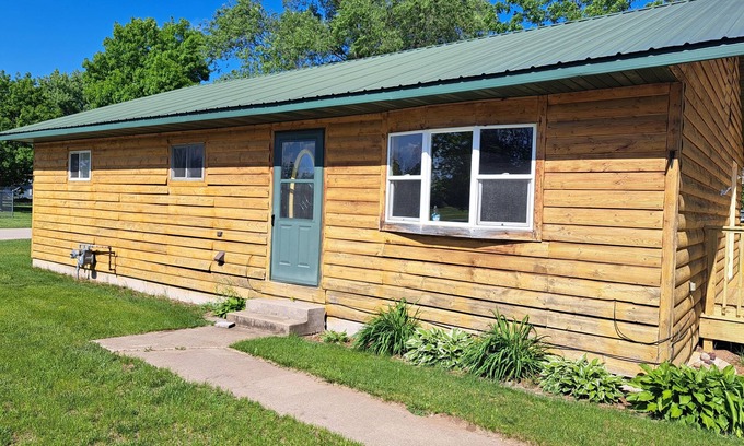 Muscoda Maison | River Road Getaway