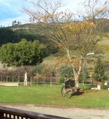 Motueka Valley Maison | River Terrace Cottage