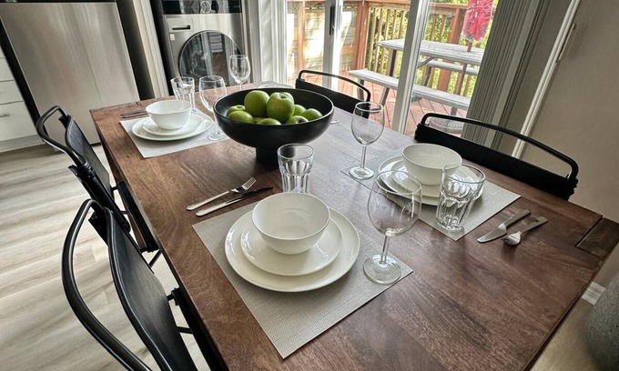 St. Catharines Appartement | River Views l Walker's Paradise l Coffee Station l Near Niagara Falls