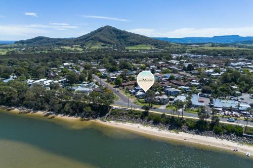 Shoalhaven Heads Maison | Riverbank Cottage & Studio