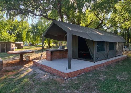 Christiana Autre | Riverbend Camp - Self-catering Luxury Glamping Tent