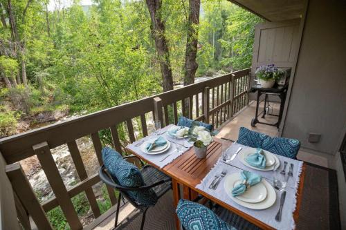 Aspen Maison | Riverfront 2 BR - Steps to Town - Pool & Hot Tub