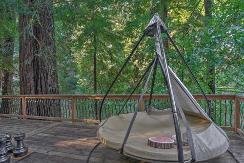 Ben Lomond Maison | Riverfront Cottage in Redwoods with Decks and Beach!