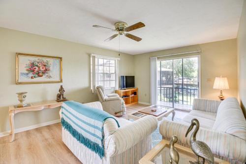 Astor Appartement | Riverfront Florida Vacation Rental with Pool Access!