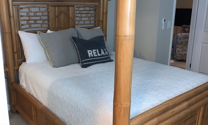 Roseland Maison | Riverfront Luxury Hideaway