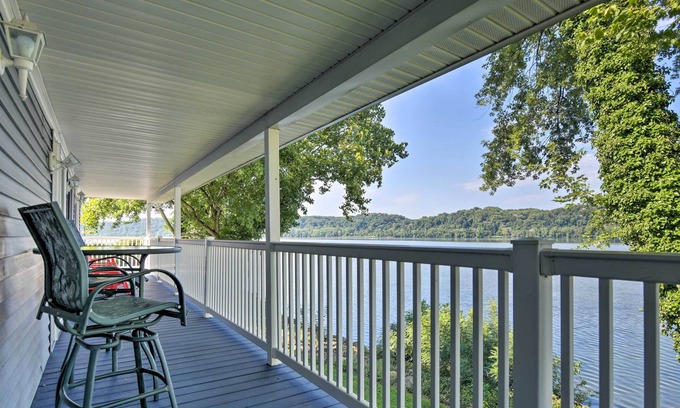 Port Deposit Maison | Riverfront Port Deposit House with Deck + Yard!