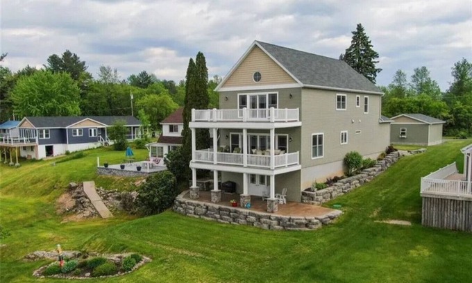Alexandria Bay Maison | Riverfront Retreat: Dock access & Tanker Views