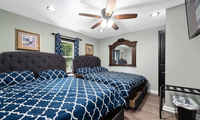 Mount Holly Maison | Riverside Cottage in Mt. Holly- Quiet & Comfy