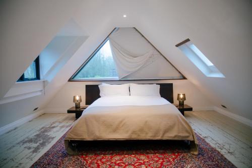 Mells Maison | Riverside Dormer Mells nr Babington