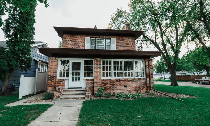 Grand Forks Maison | Riverside Duplex 2 Bdms