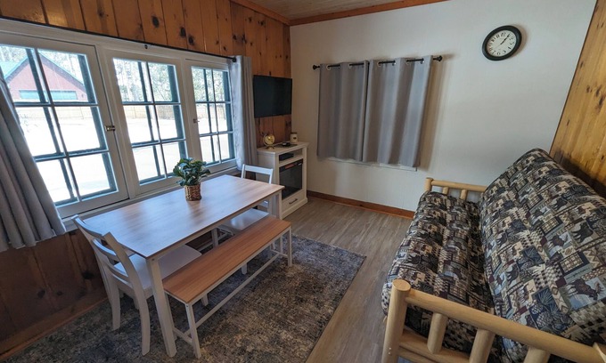 Park Rapids Cabine | Riverside Point Resort #3 | 2 Bed, 1 Bath