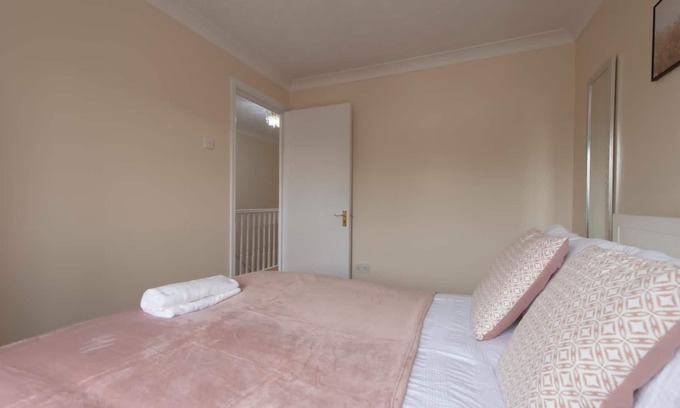 Thamesmead East Maison | Riverview 5 Bed house in Thamesmead