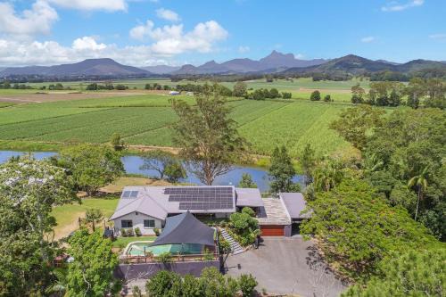 Dulguigan Maison | Riverview Homestead 8pp - Bring The Boat!