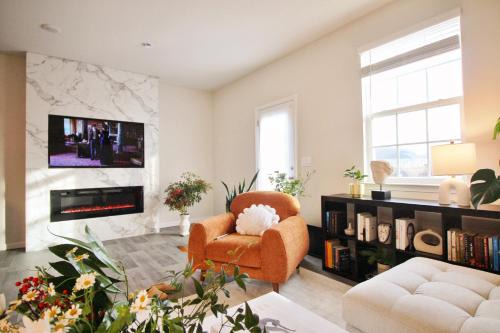 Luray Maison | RiverWinds - Modern Charm Near Shenandoah National Park