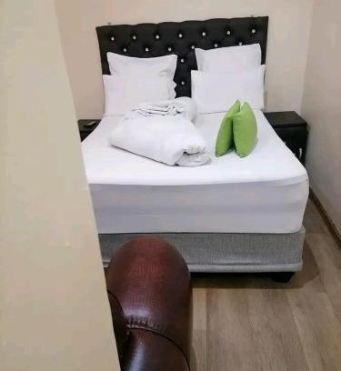 Mahikeng Appartement | Rizhatchguest