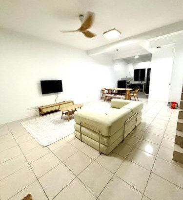 Kampung Telok Maison | Rizku Homestay Port Dickson 4 Bedroom 4 Bathroom