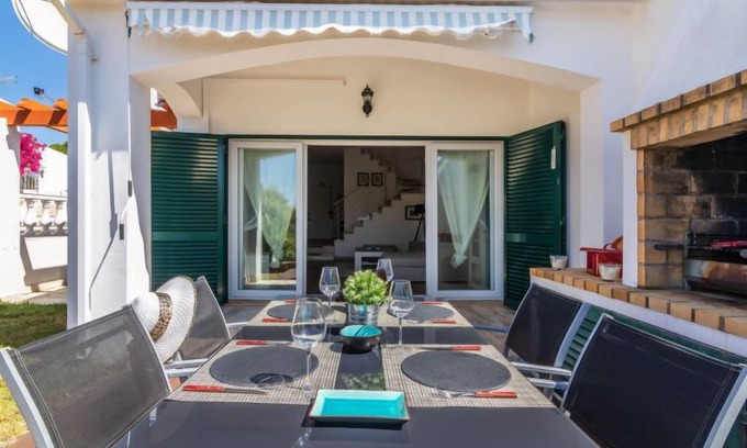 Vale Navio Maison | Roberts by Interhome