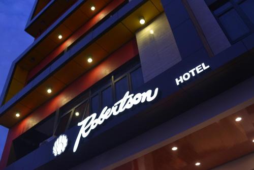 Naga Hôtel | Robertson Hotel