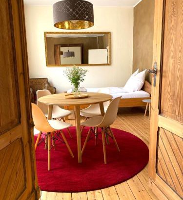 Detmold Appartement | Robins Nest - Charmanter Altbau, zentral & ruhig, inkl Parkplatz