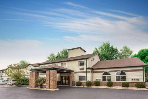 Streator Hôtel | Rock Island Inn & Suites Streator , IL