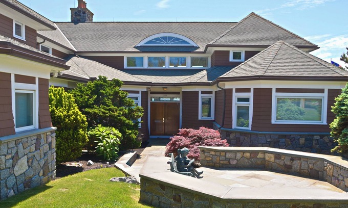 Marblehead Maison | Rockcleft by the Sea: Stunning Oceanfront Mansion Offers Luxury, Comfort, Views