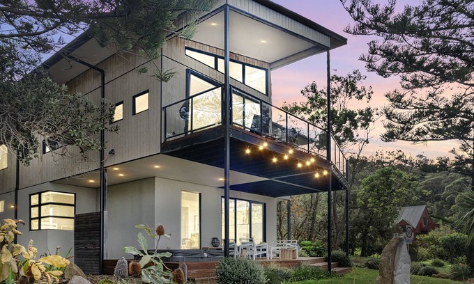 Wombarra Maison | 'Rockpool' - Amazing Ocean Views w/ Direct Beach Access